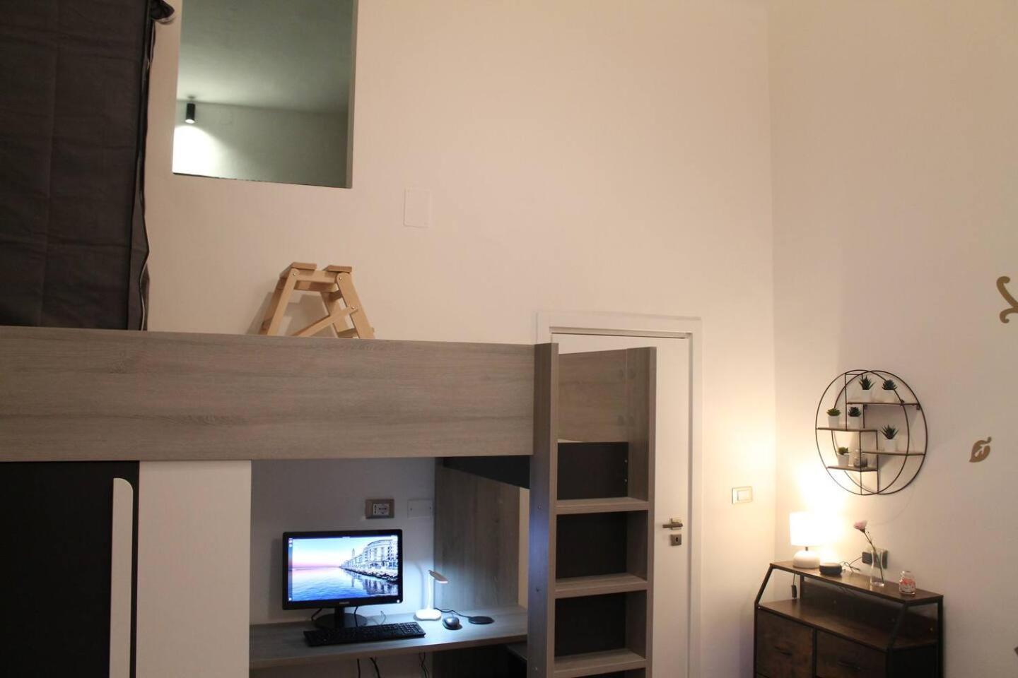 Casa Rodi Apartment Bari Bagian luar foto